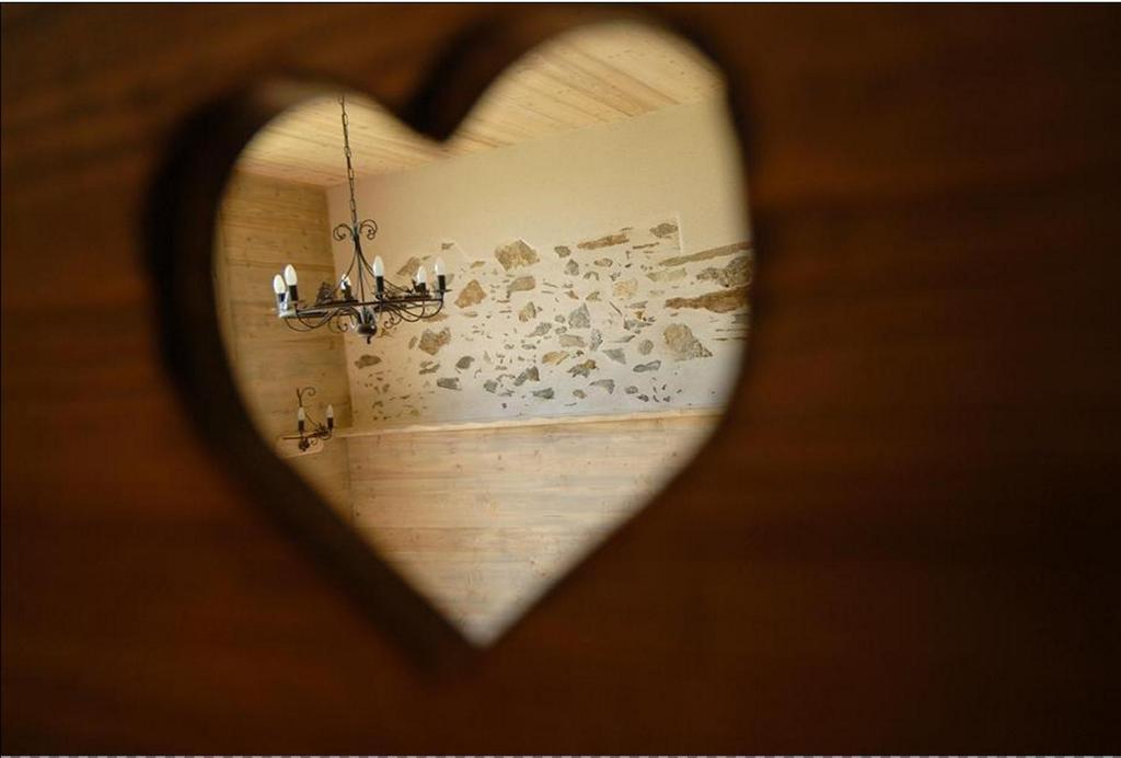 Chalet La Ferme De Noemie Mercury-Gémilly الغرفة الصورة